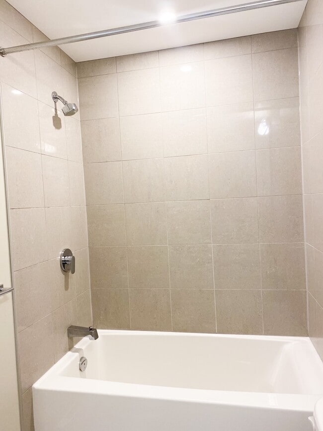 Photo - 45513-45513 Market Way