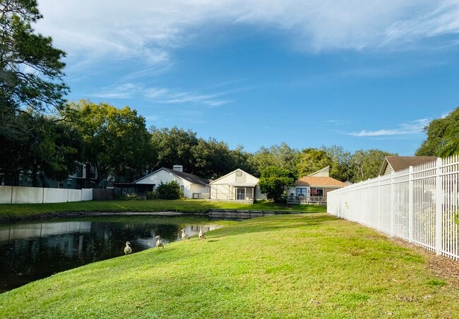 Building Photo - 13903 LAZY OAK DRIVE Unit 13903