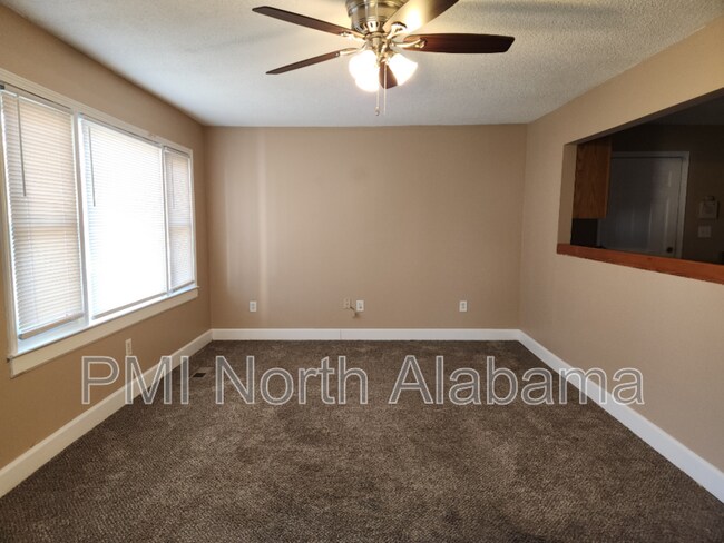 Photo - 2005 Morgan Ave SW