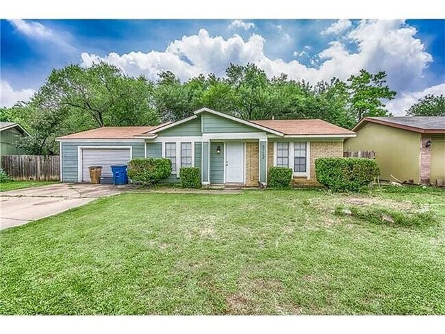 Building Photo - Nice 3 bedroom 1 bath for rent Rental