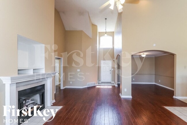 Photo - 9920 Calderdale Dr