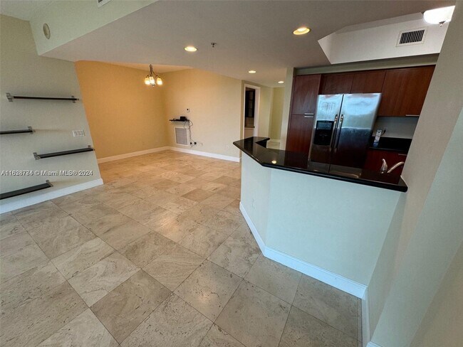 Photo - 15051 Royal Oaks Ln