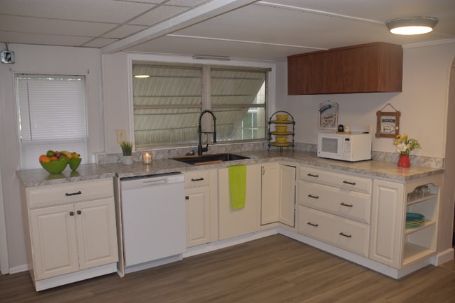 Photo - 37913 7th Ave