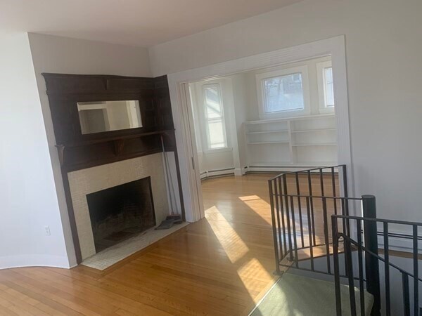 Photo - 127 Kilsyth Rd Unit 1