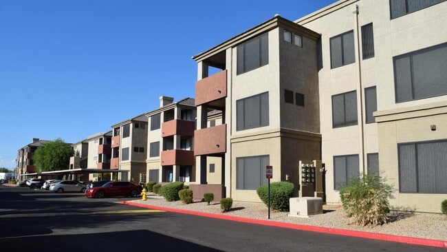 Building Photo - 3848 N 3rd Ave Unit 2052