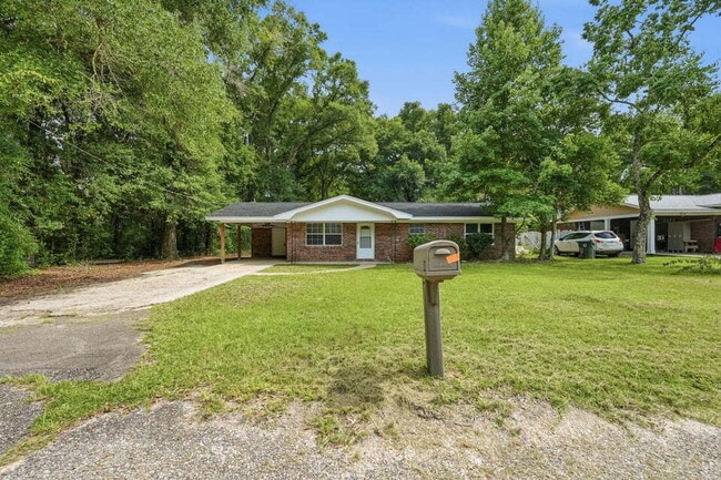 Photo - A small-town charm ready for move in!