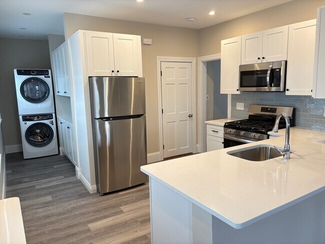 Photo - 62 Vernal St Unit 3