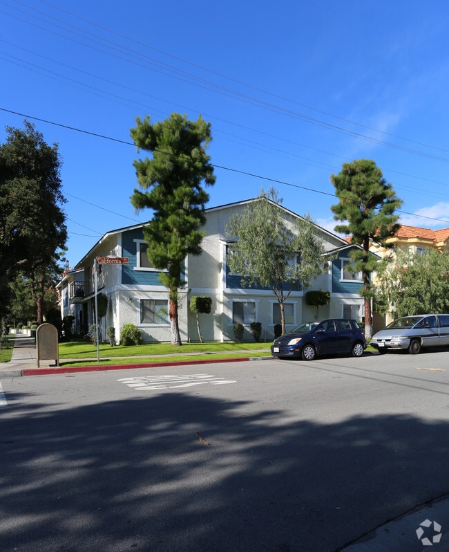 521 E Live Oak Ave.