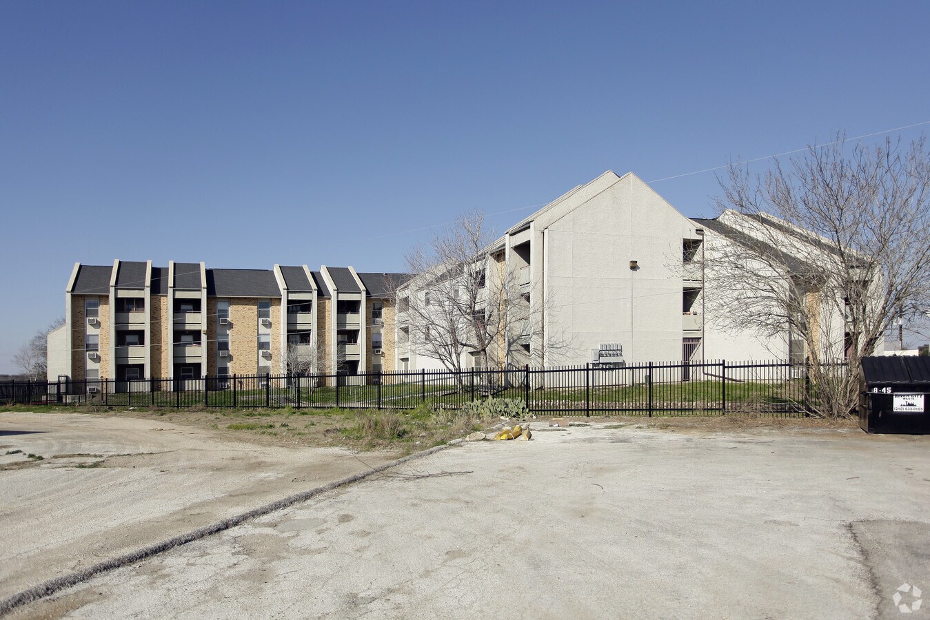 Matt Garcia Apartments - Matt Garcia Apartments