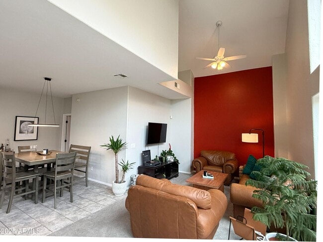 Photo - 2027 E University Dr