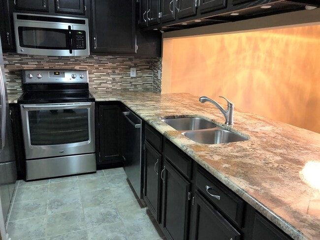 Photo - 19827 Henderson Rd