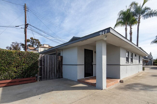 Building Photo - 3 BR House in Carlsbad with Washer/Dryer H... Unit 947