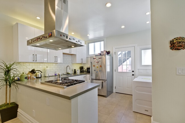 Photo - 2130 Mason St Unidad 2132 Mason Street