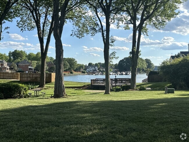 Building Photo - Waterfront 2 bedroom 2 full bath condo AVA... Unit 41