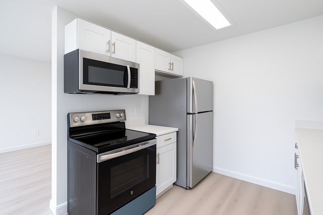 Meadowbrook Apartments