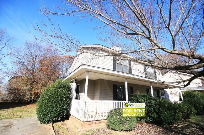 Photo - Convenient location Unit Pointer Ln 13A