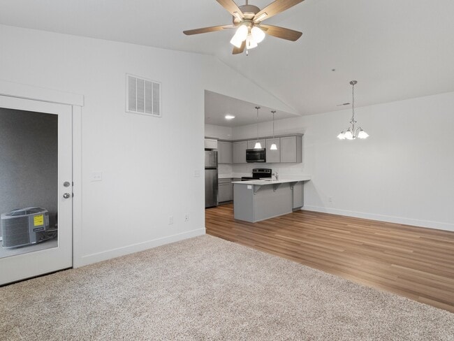 Photo - 13537 Commodus Dr Unit #304
