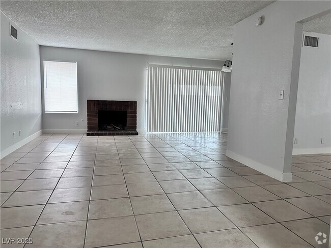 Building Photo - 7130 Mountain Moss Dr Rental