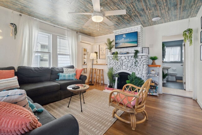 Building Photo - 20 Highland Ave Unit ID1333654P