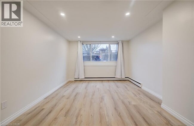 Photo - 433 Guelph St Unité 1