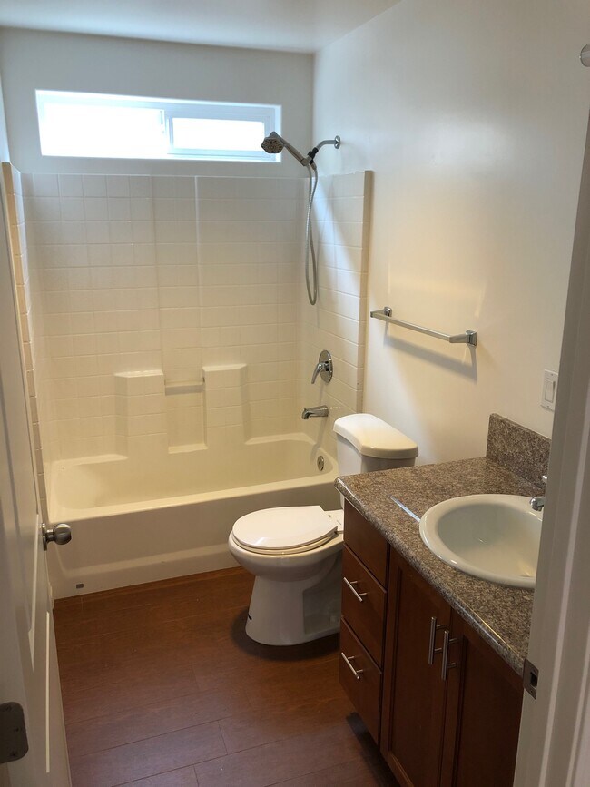 Photo - 5415 Lexington Ave Unit 1