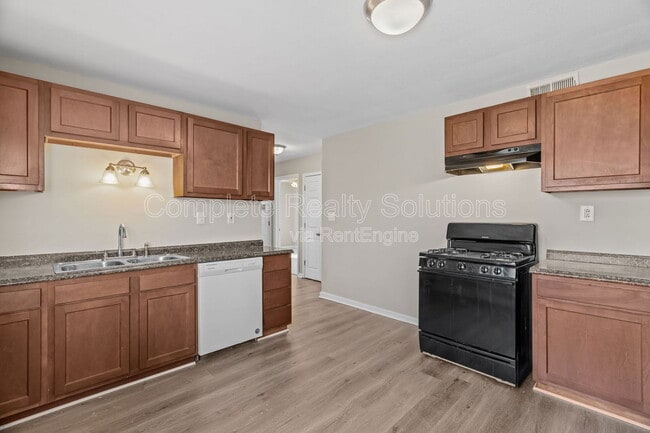 Photo - 9750 Lorna Ln