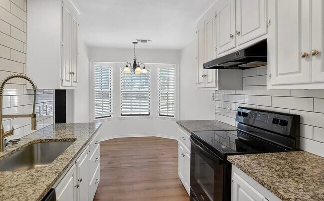 Photo - 3220 Preston Dr