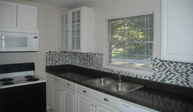 Photo - 2038 Dellwood Pl