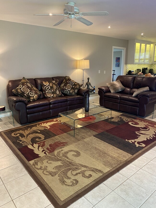 Photo - 3890 Kenwood Dr Unit Furnished for Corporates