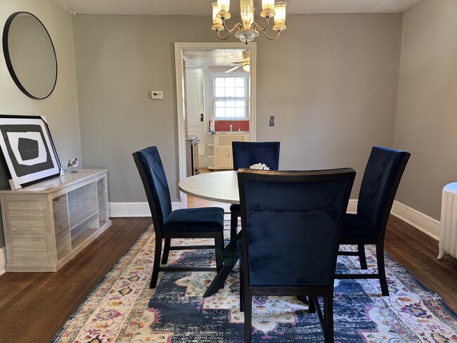 Photo - 15 W Parish Rd