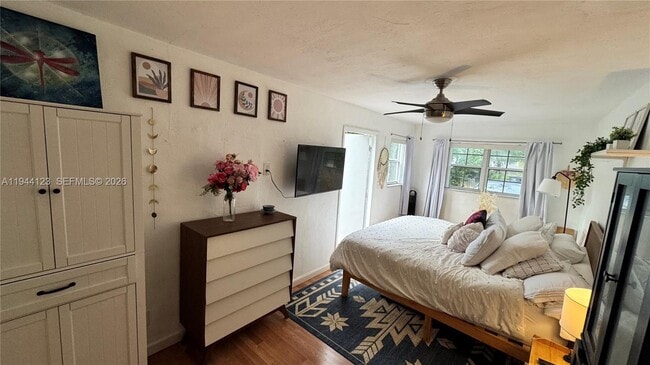 Photo - 6238 Hayes St Unit 1