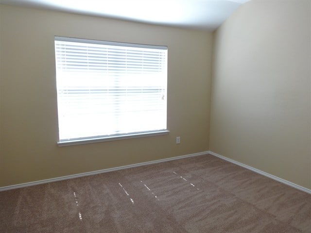 6317 Pool View Dr