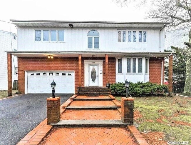 Building Photo - 723 Hungry Harbor Rd