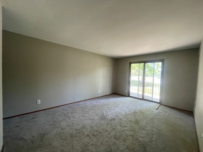 Building Photo - 6868-6870 Kathleen Court Rental