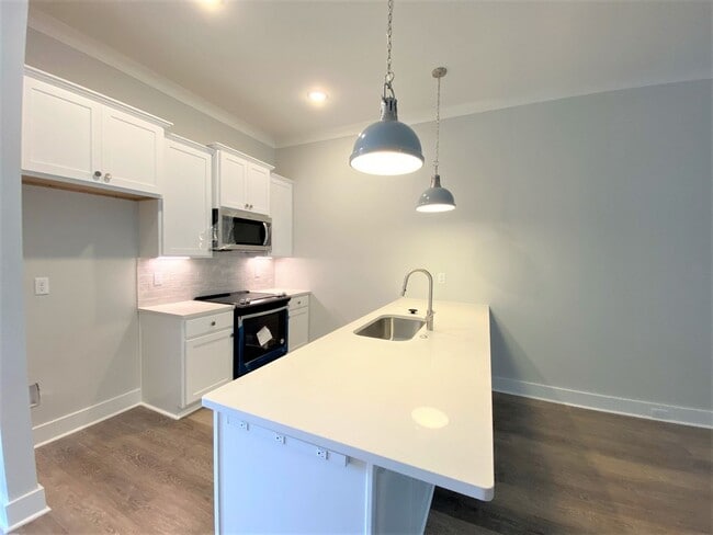 Photo - 2 Bedroom Off Jefferson Near Highland