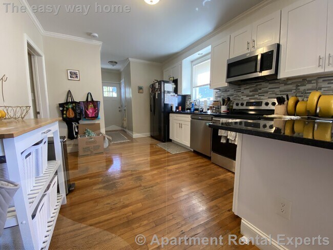 Photo - 22 Rice St Unit #1