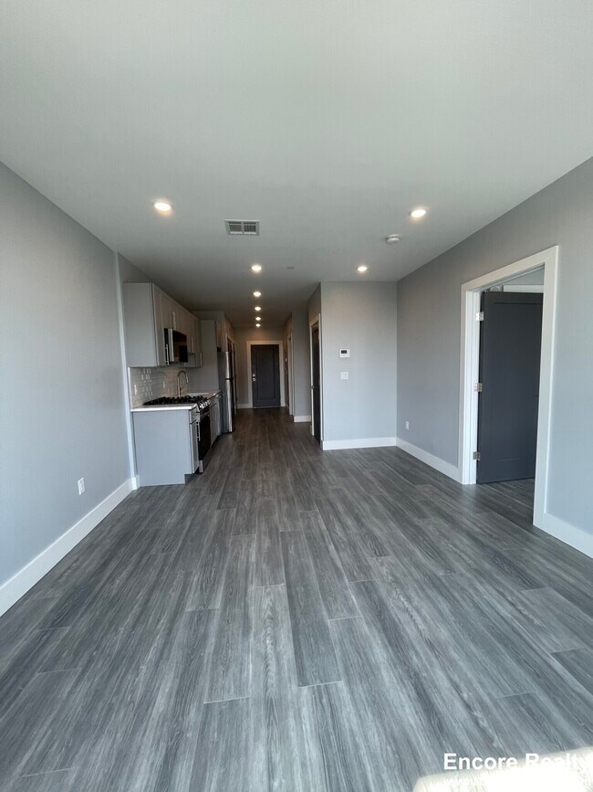 Photo - 365 Western Ave Unidad 610