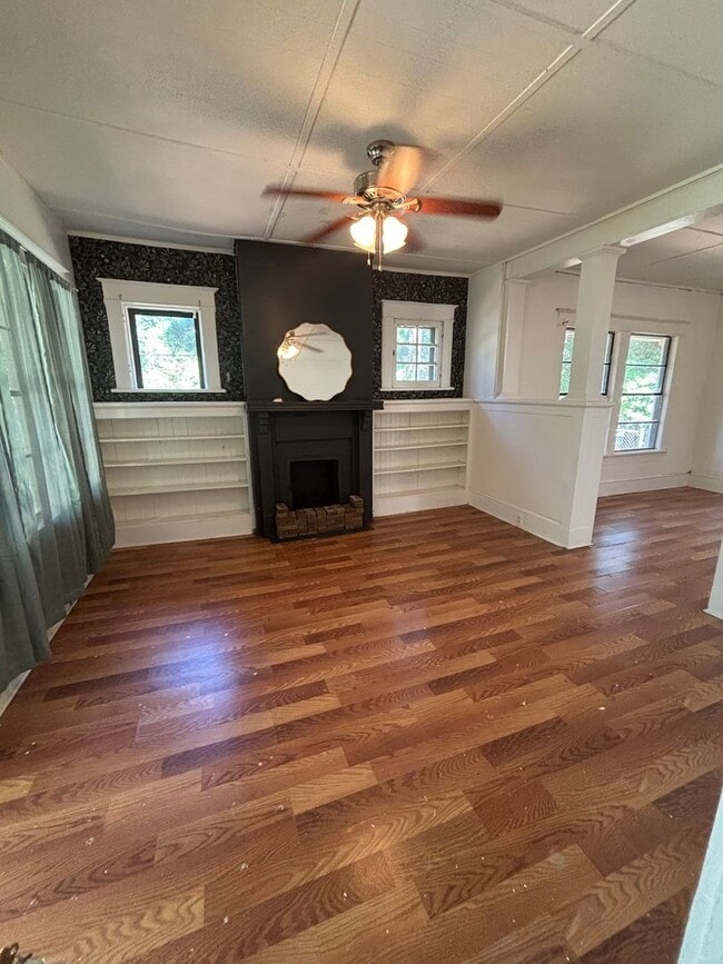 Photo - Spacious 2 Bedroom Home