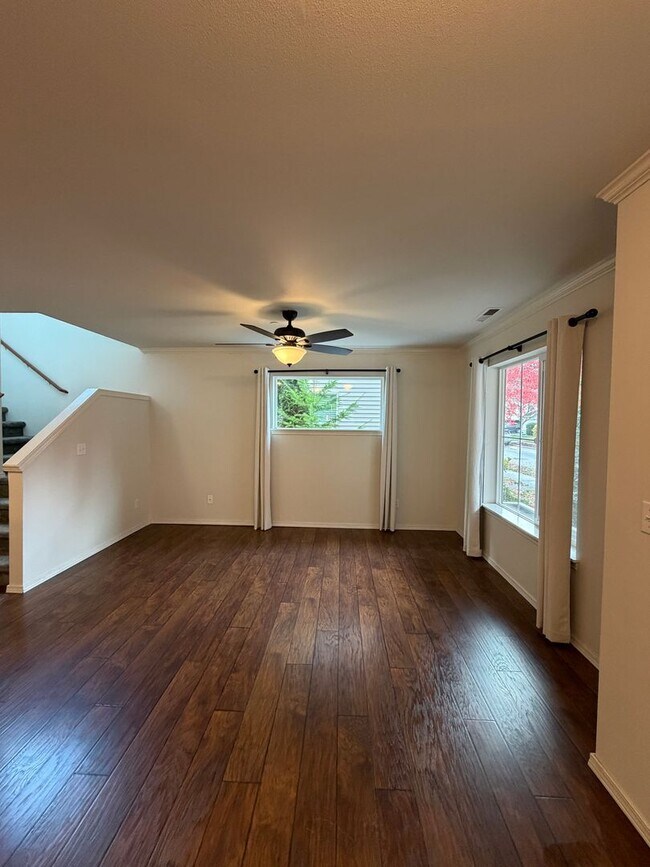 Photo - 1277 Hudson St