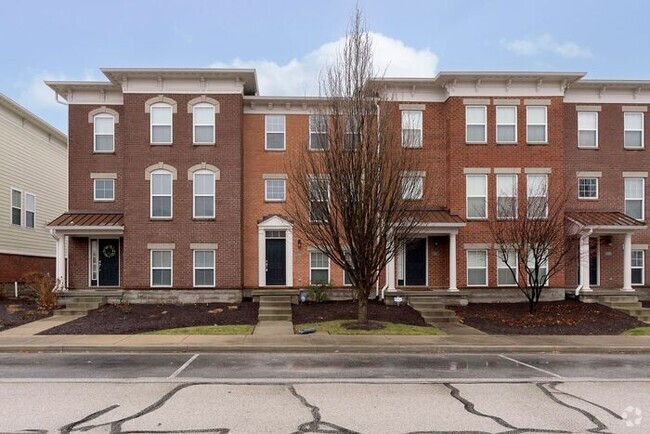 Building Photo - 3 Bedroom Townhome in Zionsville Schools