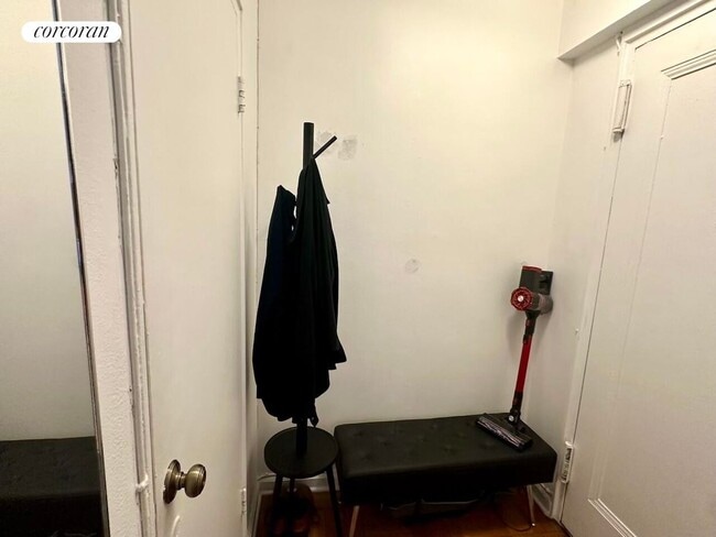 Photo - 100 Remsen St