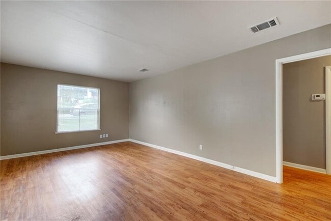 Photo - 507 Bellevue Pl