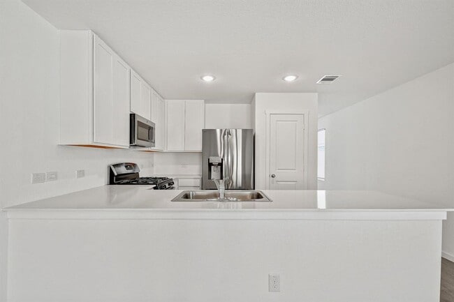 Photo - 2413 Legends Crk