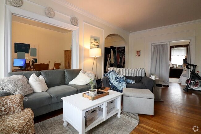 Building Photo - 34 Park St Unit 3 Rental