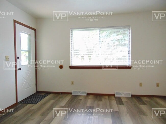 856 Martin St