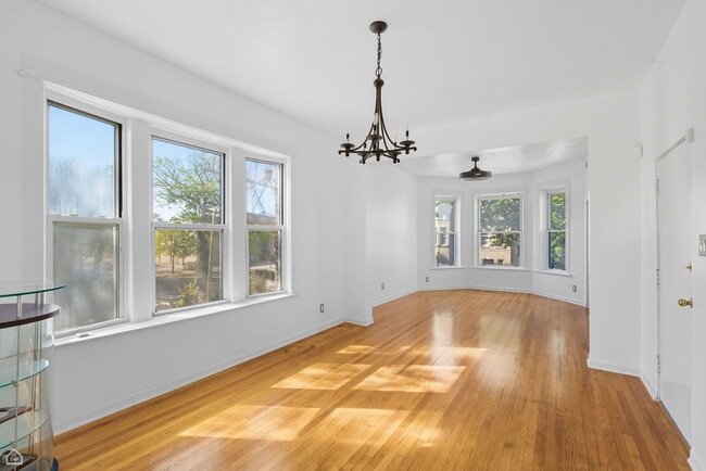 Dinning/Living - 1253 S Avers Ave Unit 2