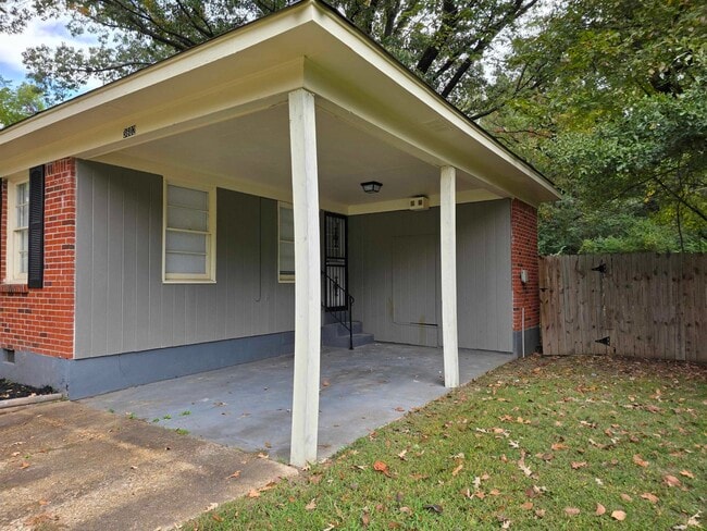 Photo - 3602 Gowan Dr