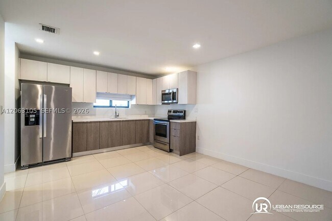 Photo - 124 Bay Dr E Unit 124
