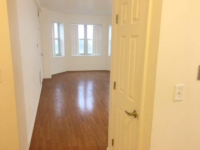 Photo - 1 Cityview Ln Unit 707