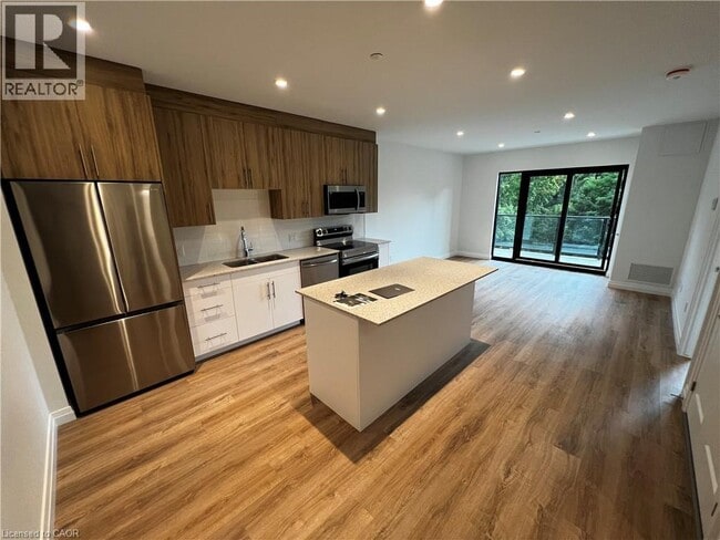 Photo - 525 New Dundee Rd Unité 317